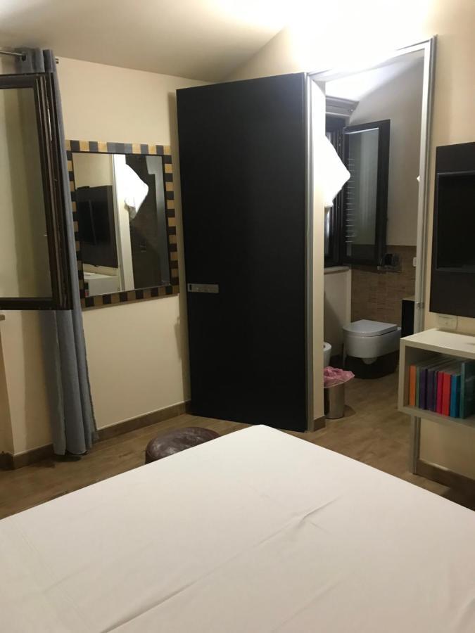 L'Alloggio Del Capitano Viareggio Luaran gambar